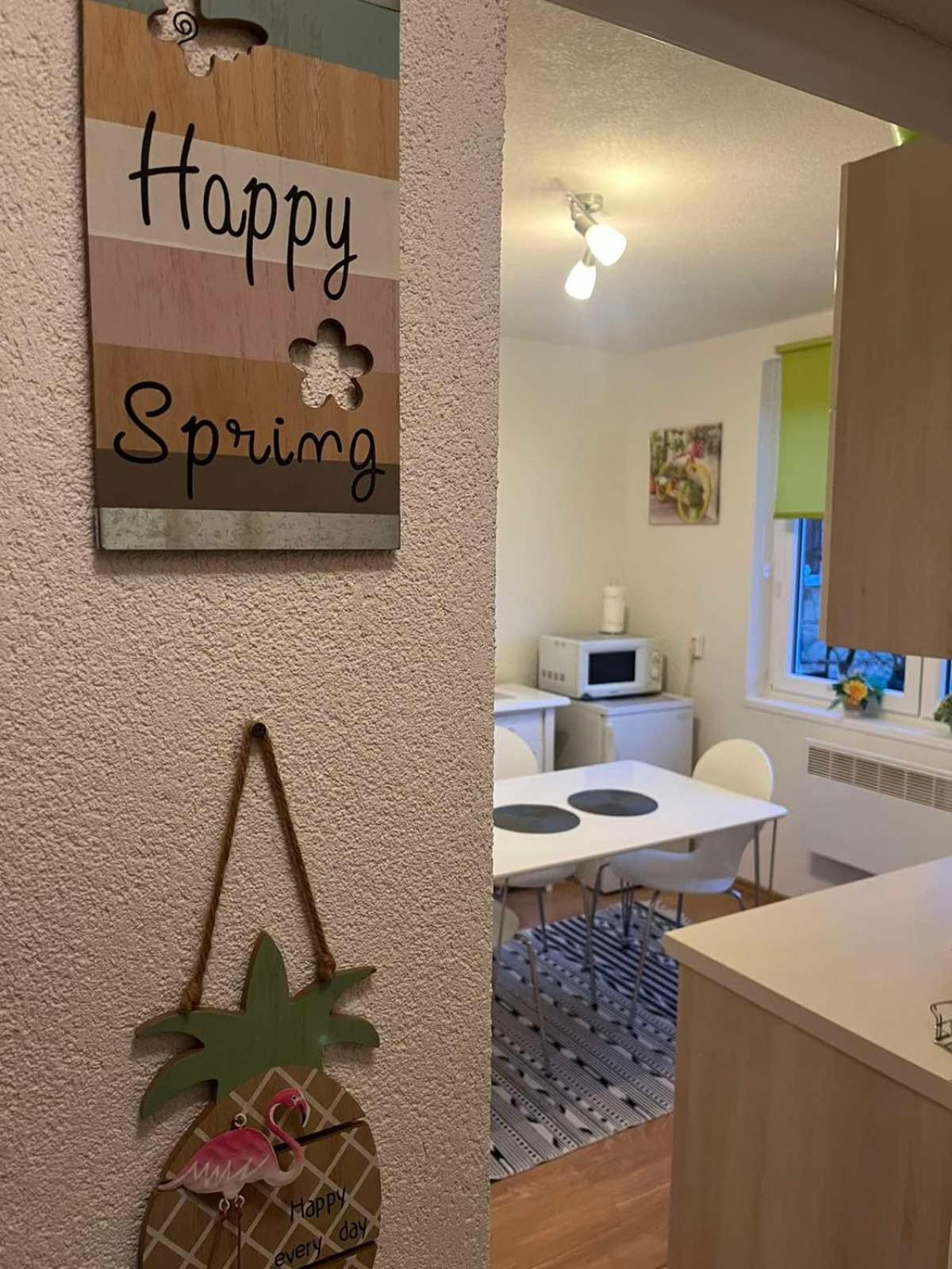 Lovely Apartment In Old Town 400M From City Center Sebilj Szarajevó Kültér fotó
