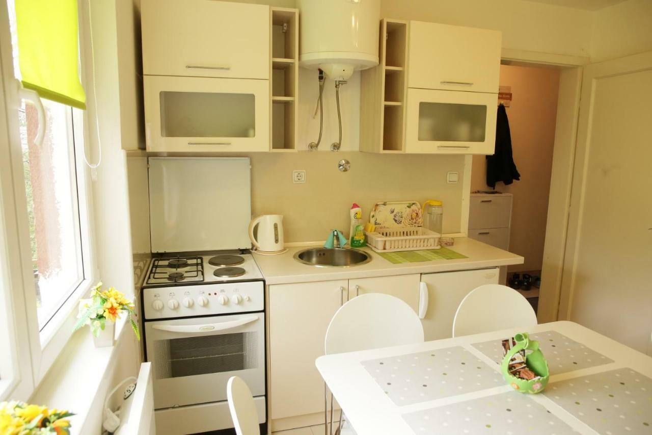 Lovely Apartment In Old Town 400M From City Center Sebilj Szarajevó Kültér fotó